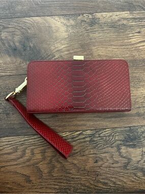 Hobo international red snakeskin gold metal wristlet clutch